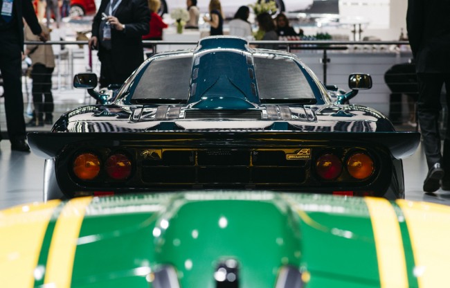 McLaren F1 GT rear profile McLaren F1 GT rear profile
