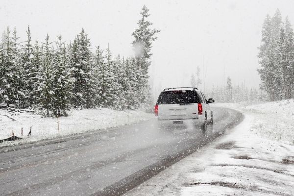 Driving in The Winter: What is Better Between Four-Wheel-Drive, Rear-Wheel-Drive, FWD, and RWD 