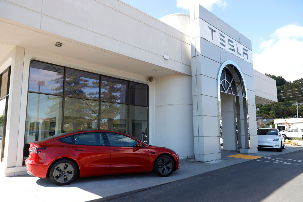Tesla Applies Permit To Build Giant Cathode Facility Near Its Giga Texas  Factory in Austin 