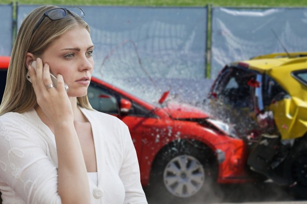 Car crash, Phone call, Woman