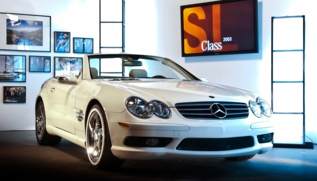 Mercedes-Benz SL on Display in the Retrospect Mercedes-Benz SL on Display in the Retrospect