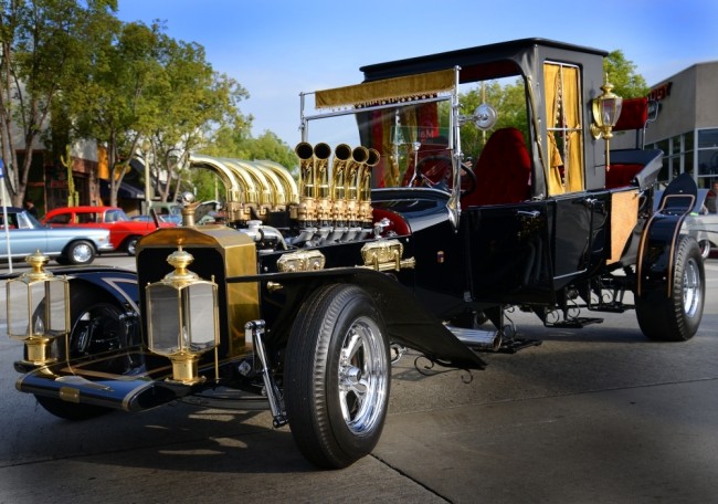 Classic car from the 2015 Culver City Car Show Classic car from the 2015 Culver City Car Show