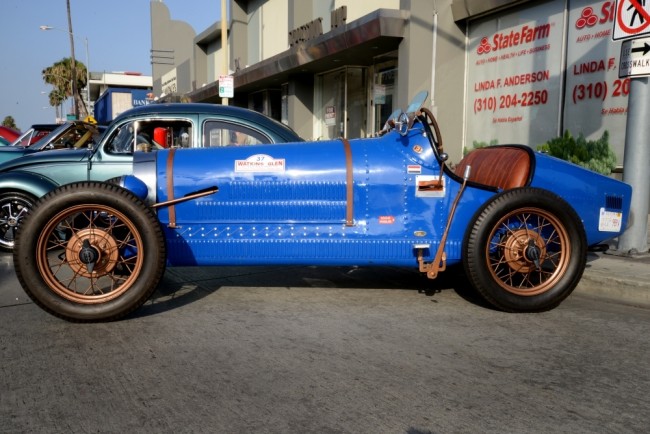 Classic car from the 2015 Culver City Car Show Classic car from the 2015 Culver City Car Show