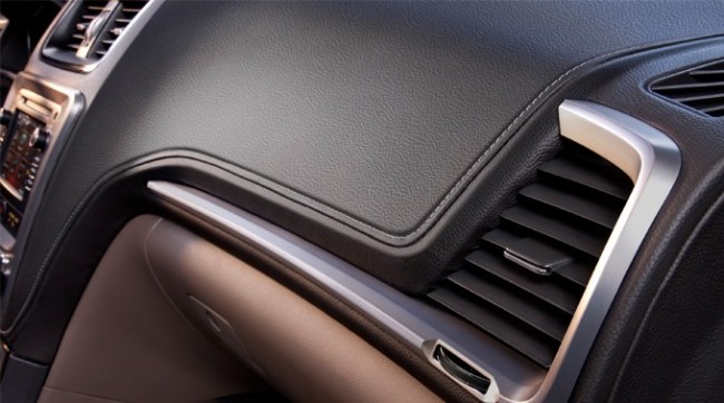 2013 GMC Acadia Dash Detail 2013 GMC Acadia Dash Detail