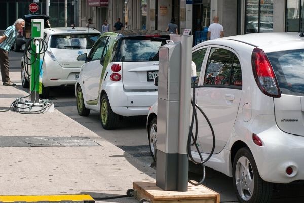 Electric Cars Are Needed More Before the SUV Madness Fizzles Out