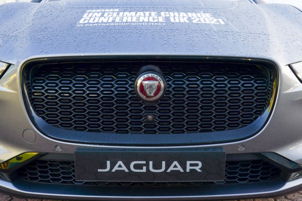 Major Concern for Jaguar as Sales for Electric SUV I-Pace Drop to Below 10,000 in 2021