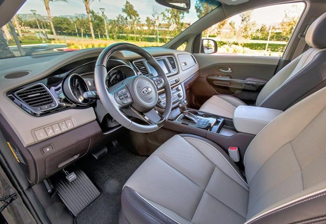 2015 Kia Carnival 2015 Kia Carnival