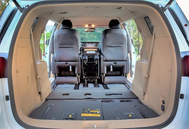 2015 Kia Carnival 2015 Kia Carnival