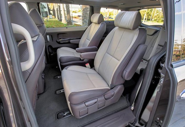 2015 Kia Carnival 2015 Kia Carnival