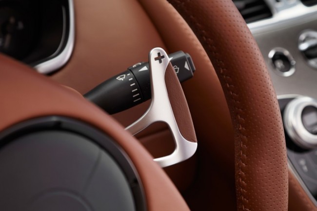 2014 Q by Aston Martin Vanquish Volante Picture 2014 Q by Aston Martin Vanquish Volante Picture