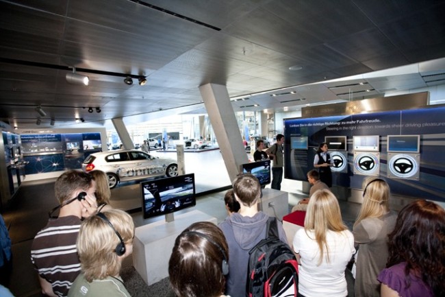 BMW Welt Guided Tours BMW Welt Guided Tours