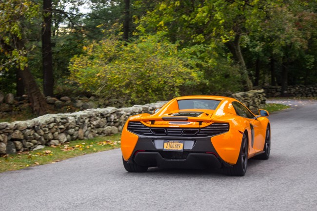 2015 McLaren 650S rear motion 2015 McLaren 650S rear motion